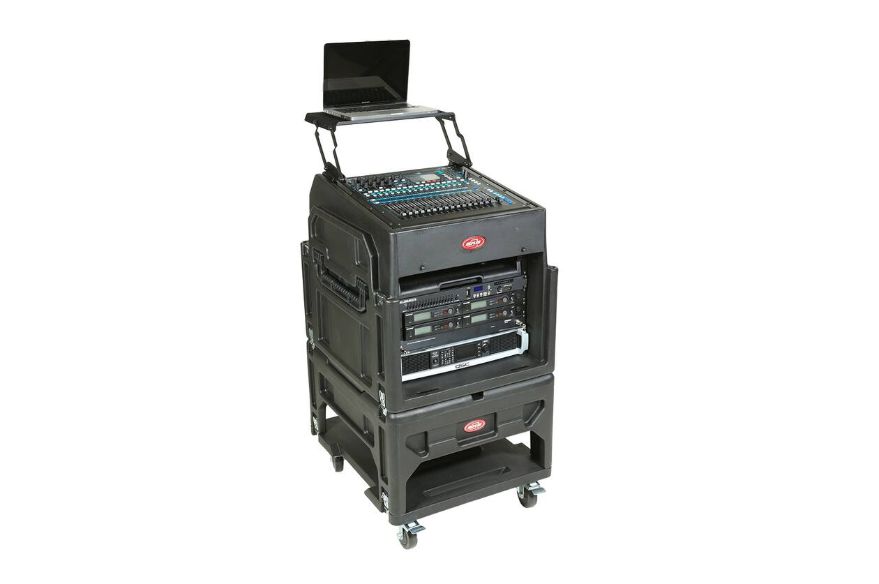 SKB - Étagère A/V de 123 cm pour Racks Inclinés 8U+