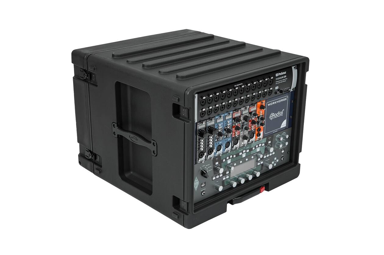 SKB - rSeries - Rack Rotomoulé 8U - avec Roulettes