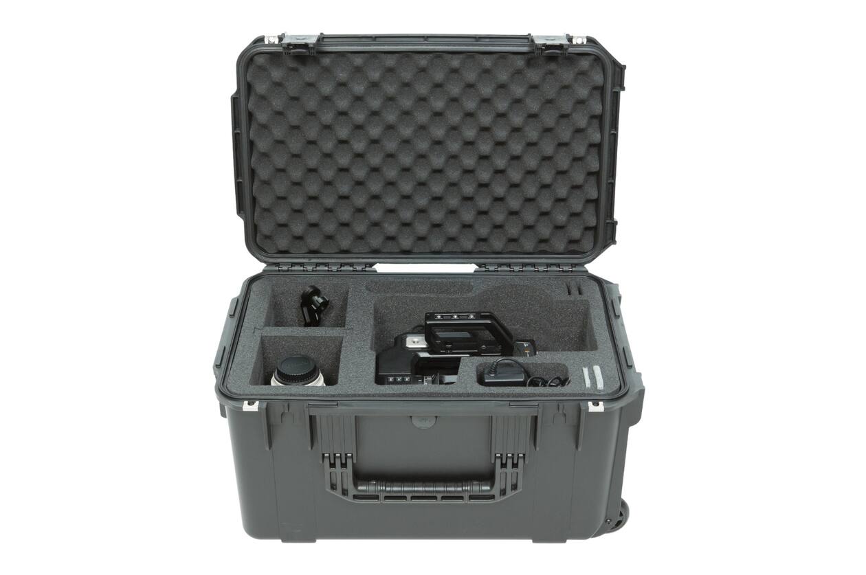 SKB - iSeries 3i-2213-12 - Valise Étanche - Noire - Compartiment BlackMagic URSA Mini Camera