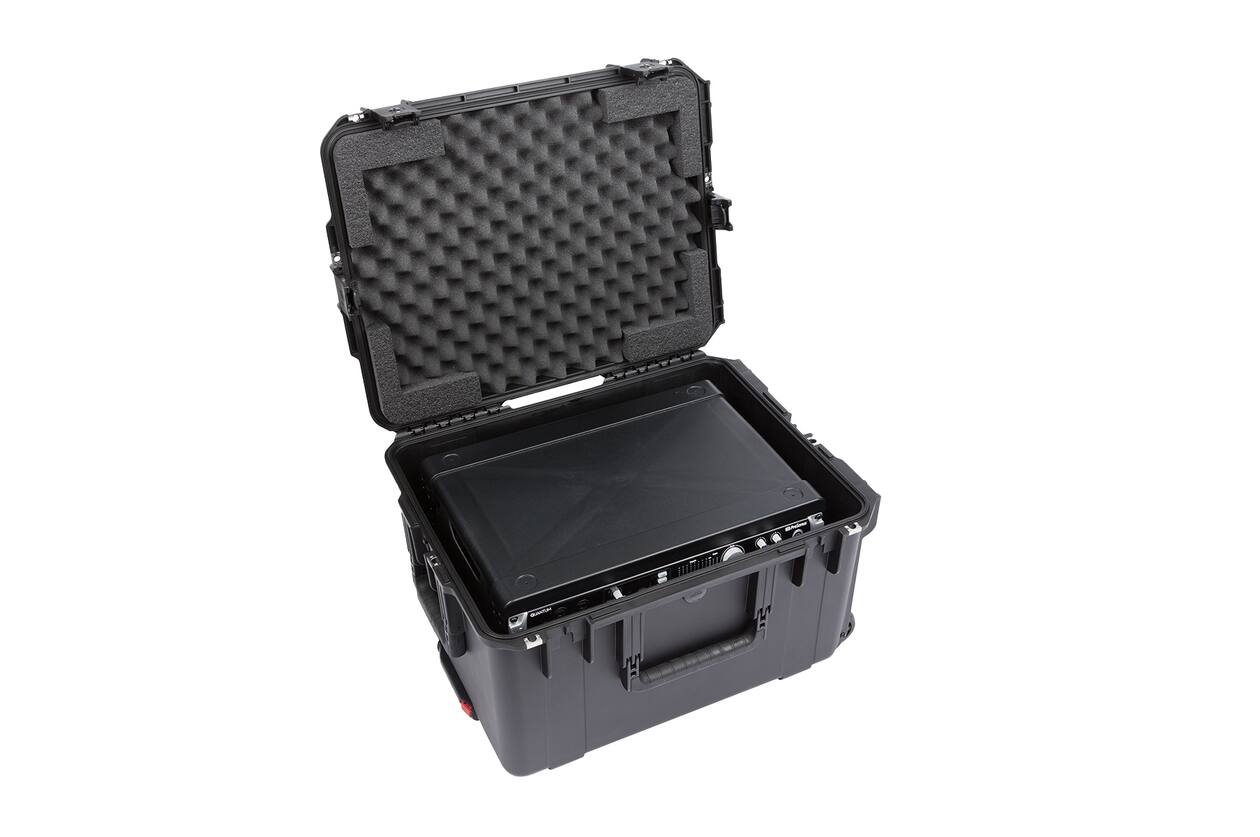 SKB - iSeries 2217-12 - Valise Étanche - Noire - Rack Amovible 4U Profond
