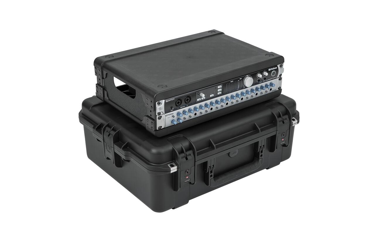 SKB - iSeries 3i-2217-8 - Valise étanche - Noir - Rack amovible 2U profond