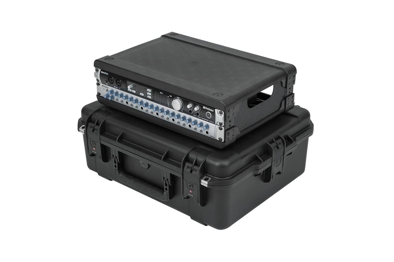 SKB - iSeries 3i-2217-8 - Valise étanche - Noir - Rack amovible 2U profond