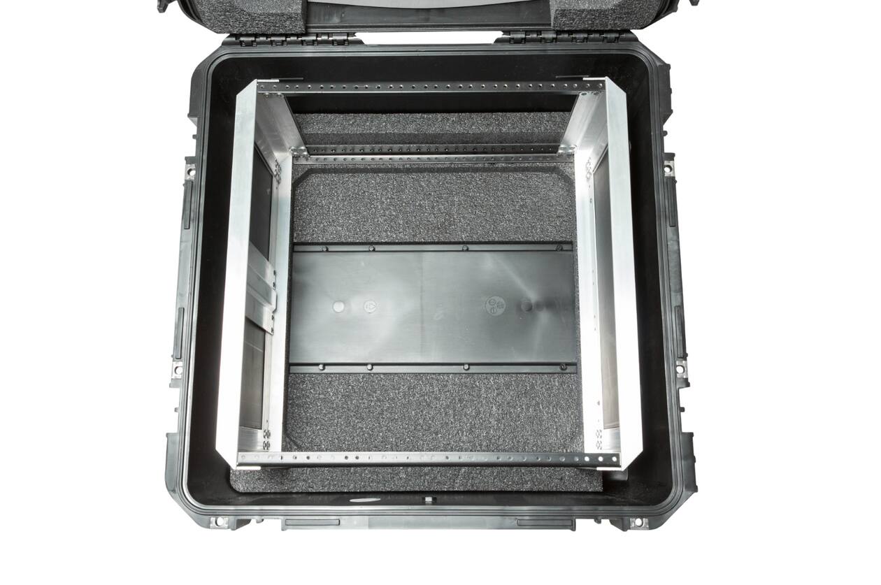 SKB - iSeries 2222-12 - Valise Étanche - Noire - Rack Amovible 10U Profond