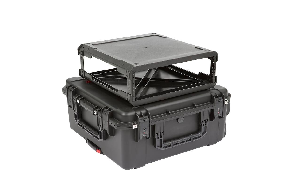 SKB - iSeries 2424-10 - Valise Étanche - Noire - Rack Amovible 3U Profond