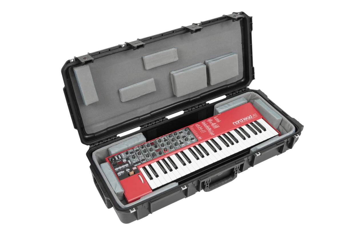 SKB - iSeries 3614-6 - Valise Étanche - Noire - Intérieur Think Tank pour Clavier 49 Notes