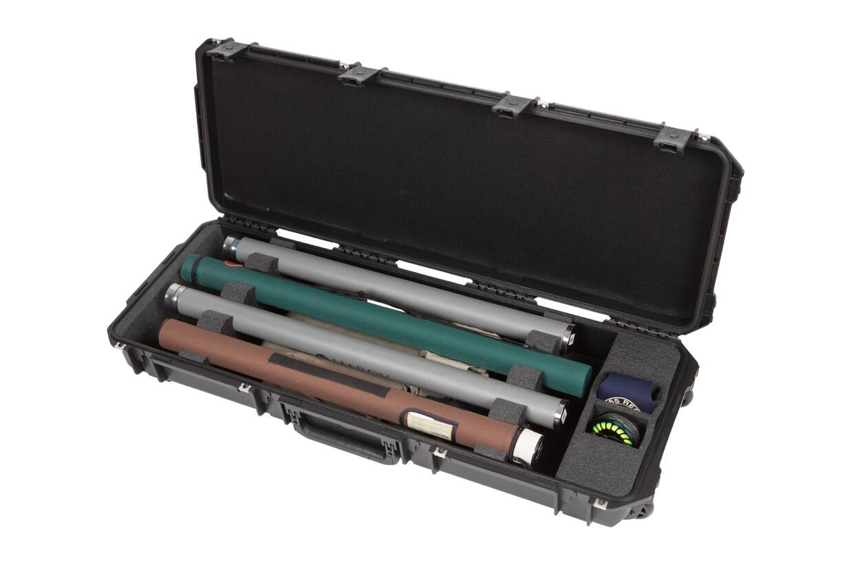 SKB - iSeries 4214-5 - Valise Étanche - Noire - Compartiment Pêche à la Mouche