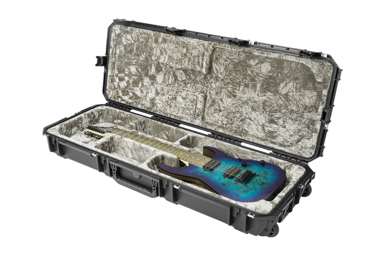 SKB - iSeries 4214 - Valise Étanche - Noire - Compartiment Guitare Électrique Open Cavity