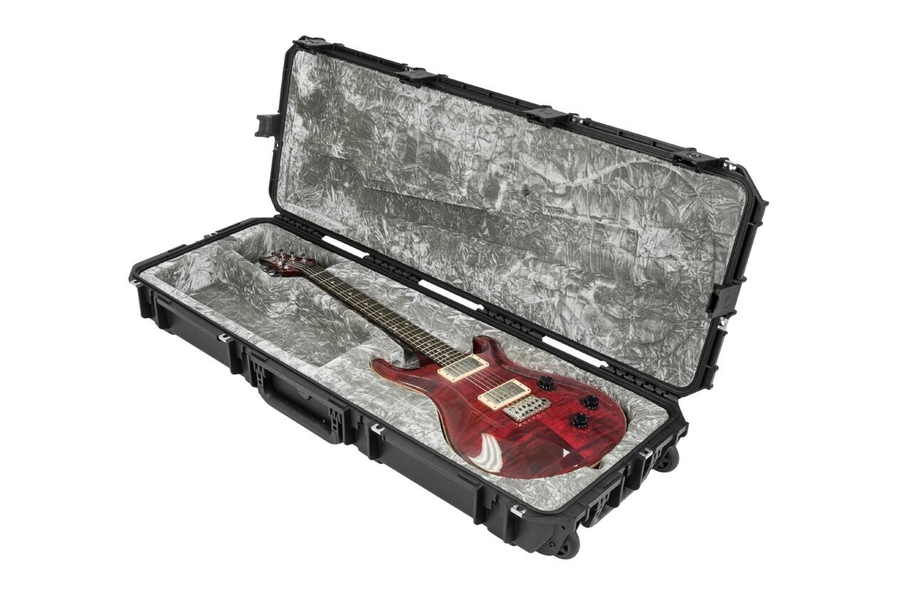 SKB - iSeries 4214 - Valise Étanche - Noire - Compartiment Guitare PRS