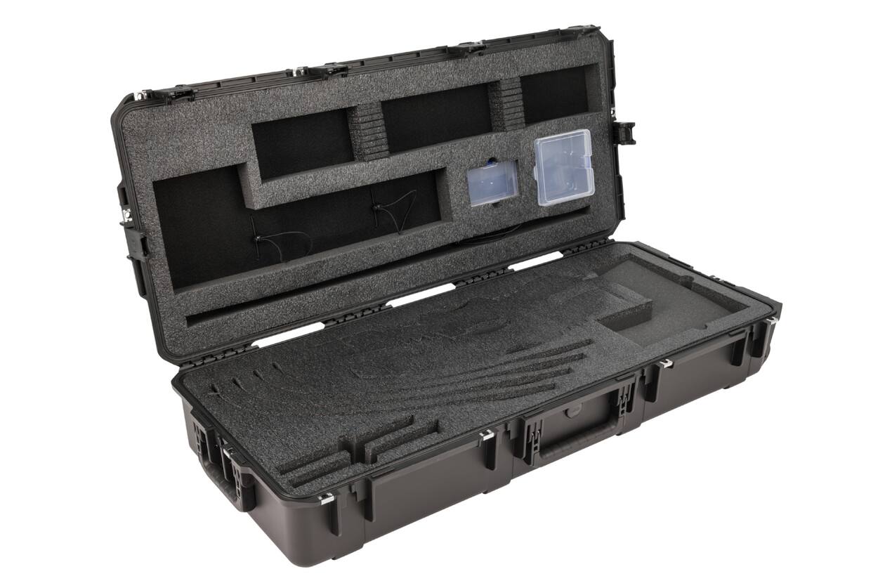 SKB - iSeries 4217-7 - Valise Étanche - Noire - Compartiment Arc Recurve Double