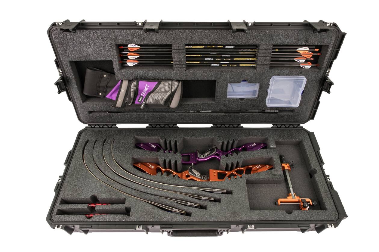 SKB - iSeries 4217-7 - Valise Étanche - Noire - Compartiment Arc Recurve Double