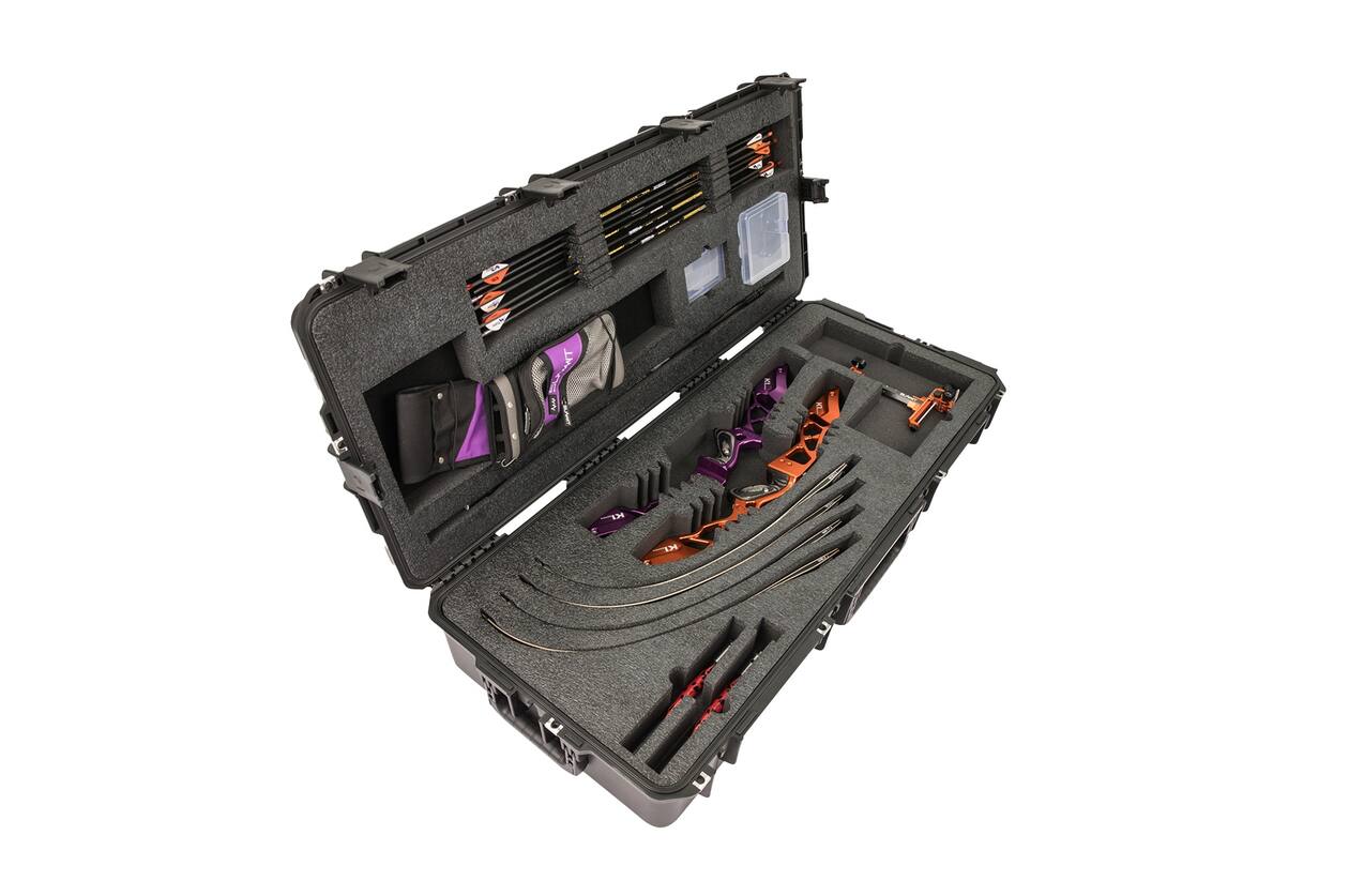 SKB - iSeries 4217-7 - Valise Étanche - Noire - Compartiment Arc Recurve Double