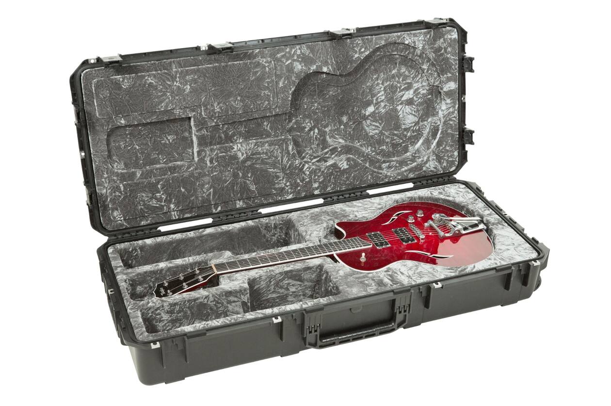 SKB - iSeries 4719-8 - Valise Étanche - Noire - Compartiment Guitare Type 335