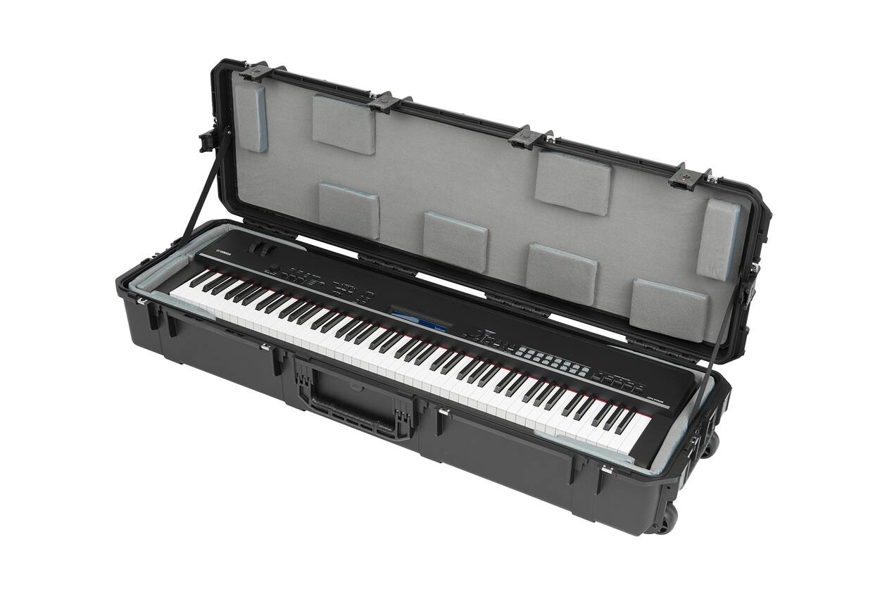SKB - iSeries 3i-5616-9 - Valise étanche - Noir - Intérieur Think Tank pour clavier 88 notes étroit