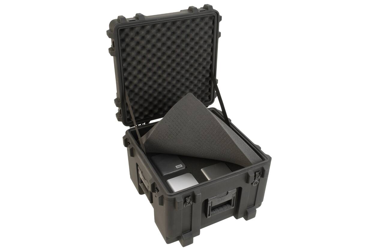 SKB - rSeries 1919-14 - Valise Étanche - Noire - avec Roulettes - Mousse Cubique