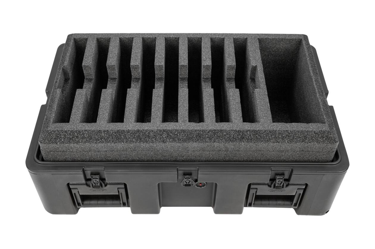 SKB - rSeries - Valise pour huit ordinateurs portables et une grande poche accessoire