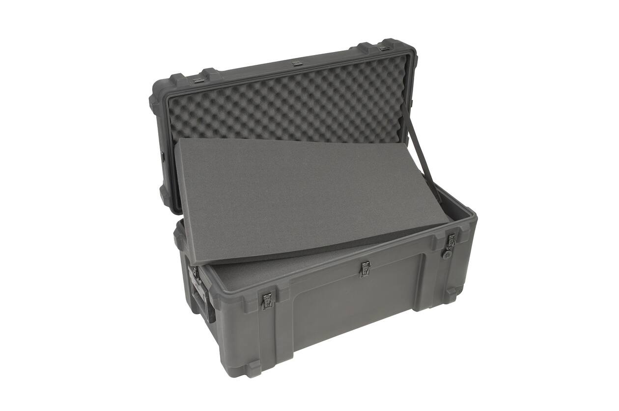 SKB - rSeries 3R-3214-15 - Valise étanche - Noir - avec roulettes - Mousse Cubique
