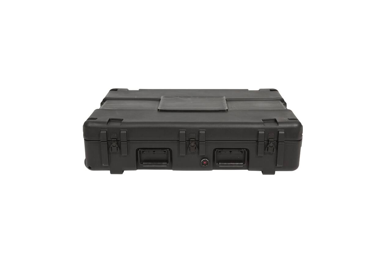 SKB - rSeries 3221-7 - Valise Étanche - Noire - avec Roulettes - Mousse Cubique