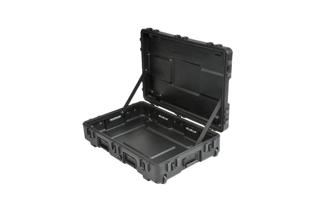 SKB - rSeries 3221-7 - Valise Étanche - Noire - avec Roulettes - Vide