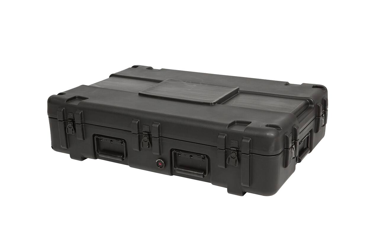 SKB - rSeries 3221-7 - Valise Étanche - Noire - avec Roulettes - Vide