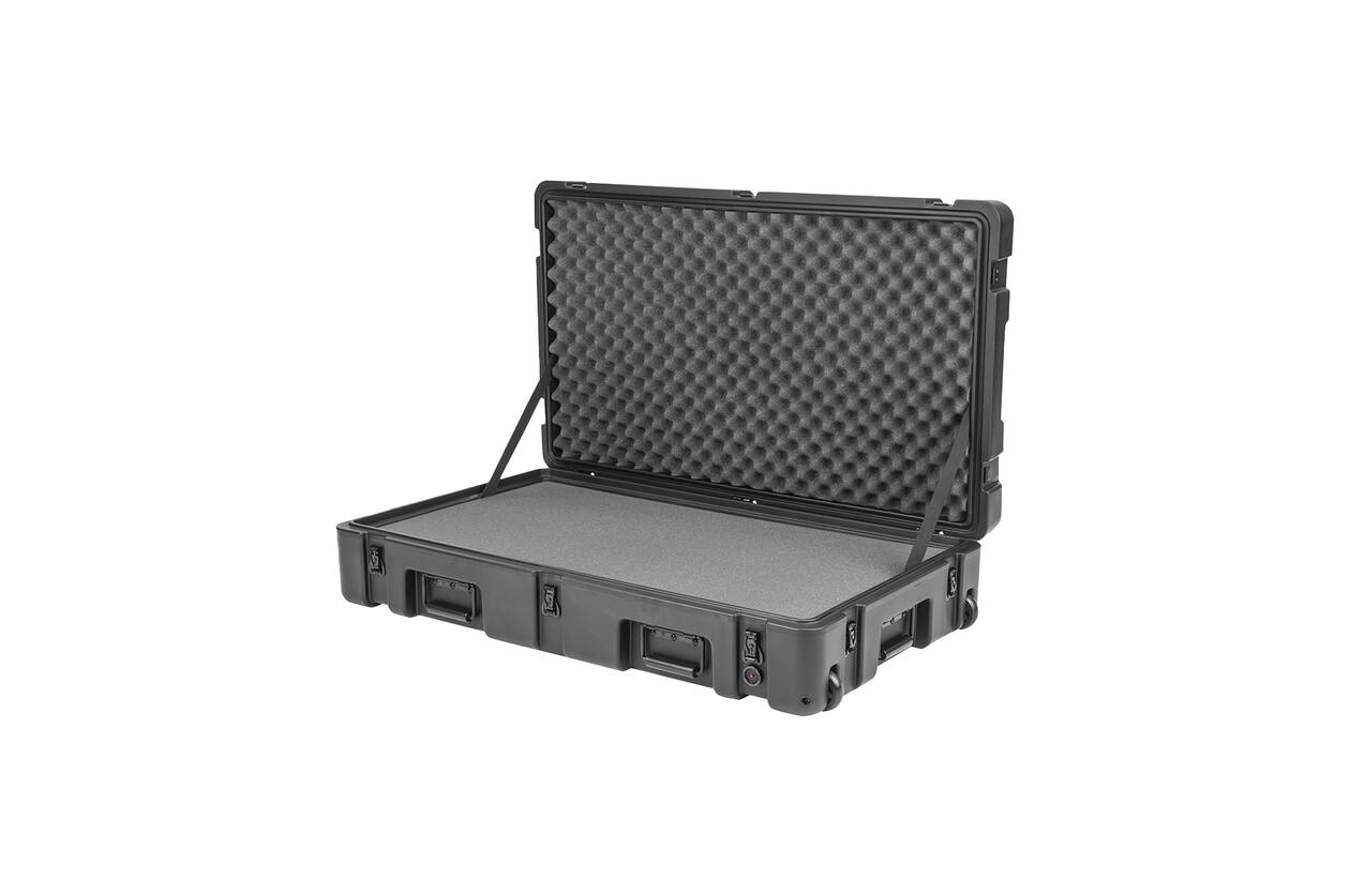 SKB - rSeries 3821-7 - Valise Étanche - Noire - avec Roulettes - Mousse Cubique