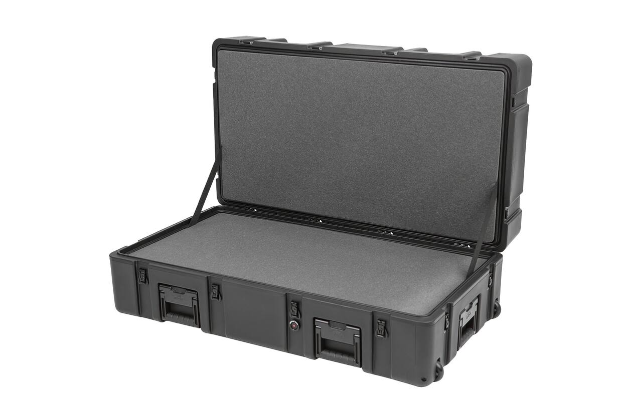 SKB - rSeries 4222-14 - Valise Étanche - Noire - avec Roulettes - Mousse à Couches