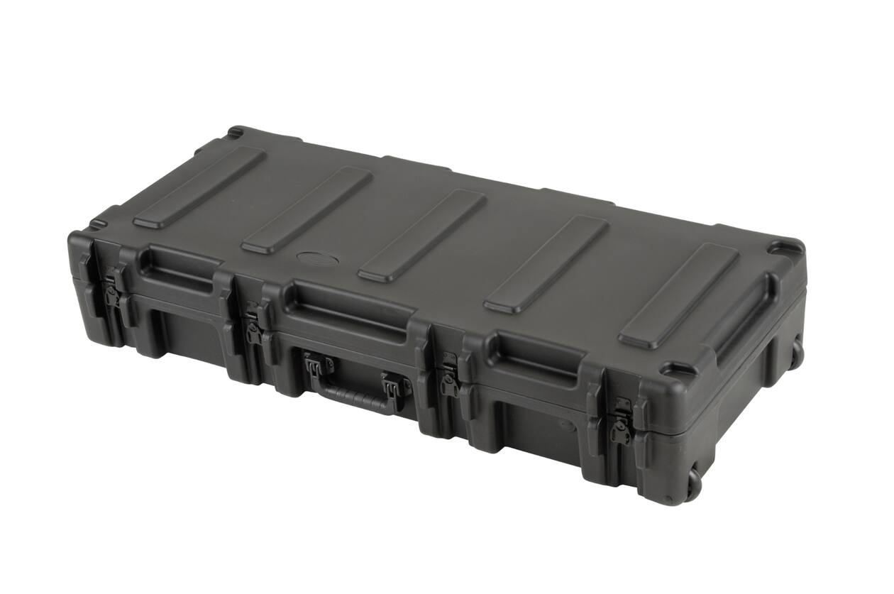 SKB - rSeries 4417-8 - Valise Étanche - Noire - Vide - avec Roulettes