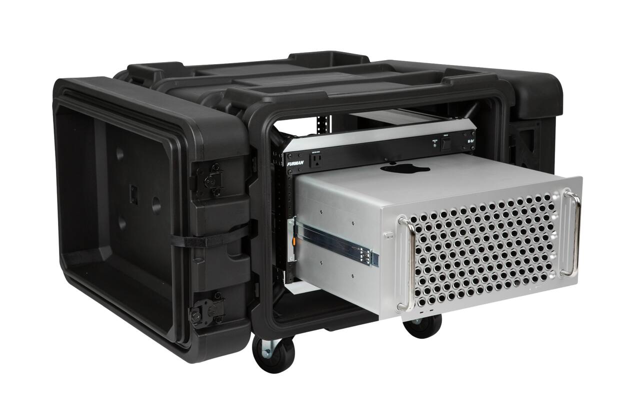 SKB - rSeries - Rack Anti-Choc 6U - Noir - 24 pouces de profondeur - avec Roulettes