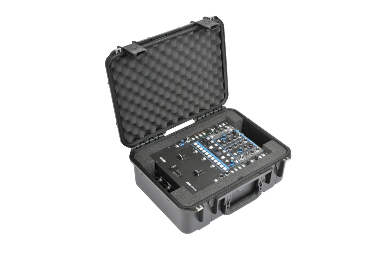 SKB - iSeries - Mallette pour table de mixage - Noir - Rane MP2015 ou Sixty-Four Inlay