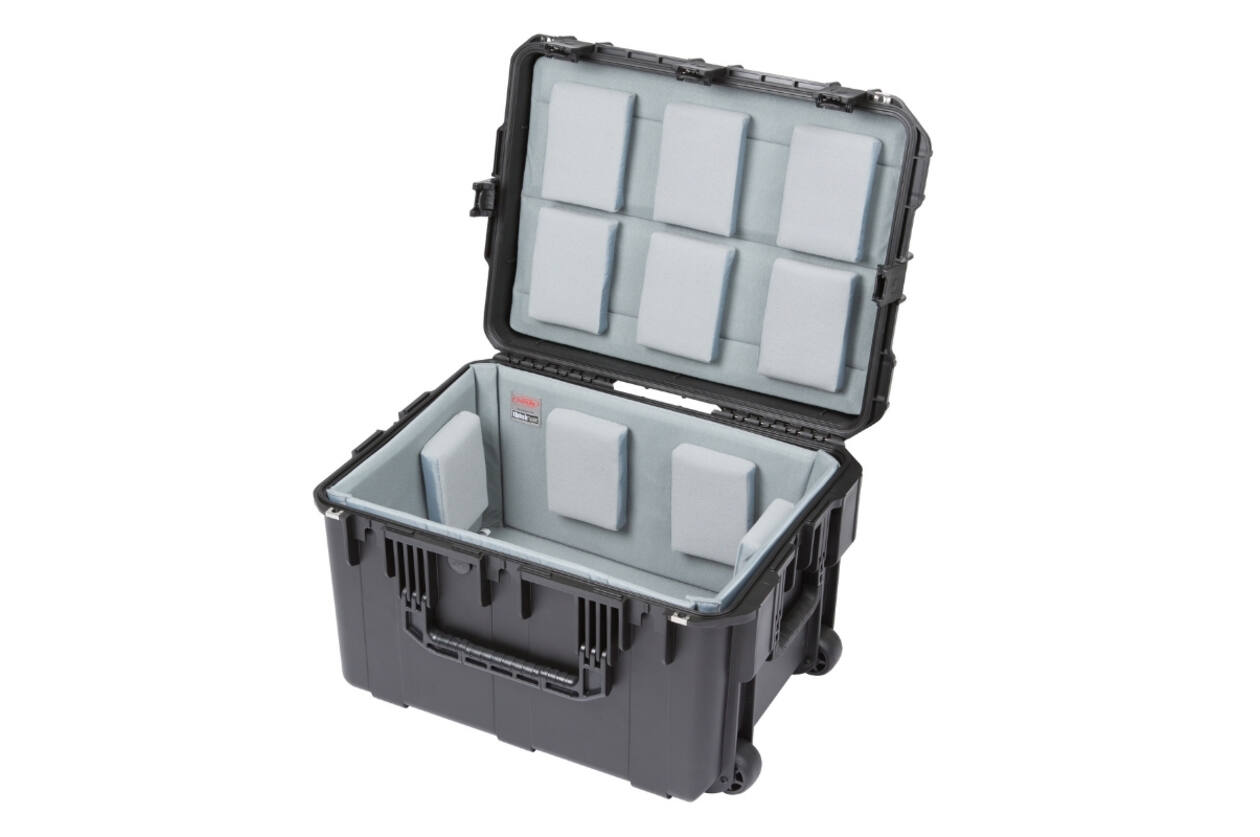 SKB - iSeries 2317-14 - Valise étanche - Noire - avec roulettes - Intérieur rembourré