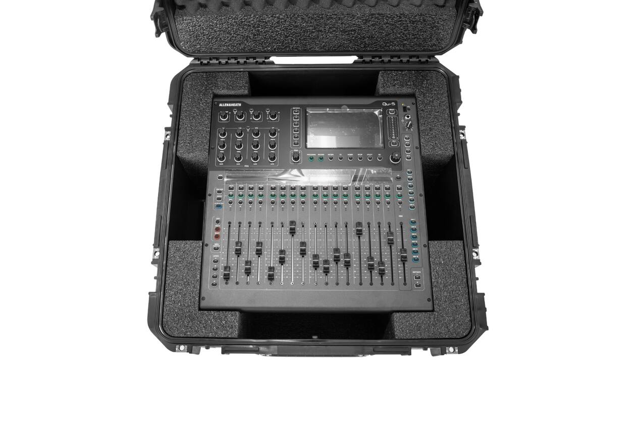 SKB - iSeries 2222-12 - Valise Étanche - Noire - Calage Allen & Heath Qu-5 / Qu-5D