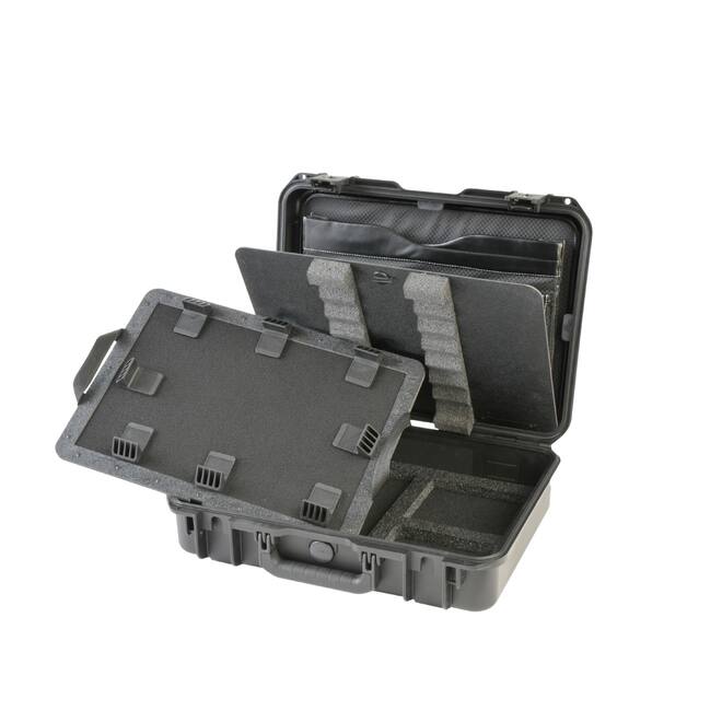 SKB - iSeries 1813-5 - Valise Étanche - Noire - Compartiment Think Tank pour Ordinateur Portable