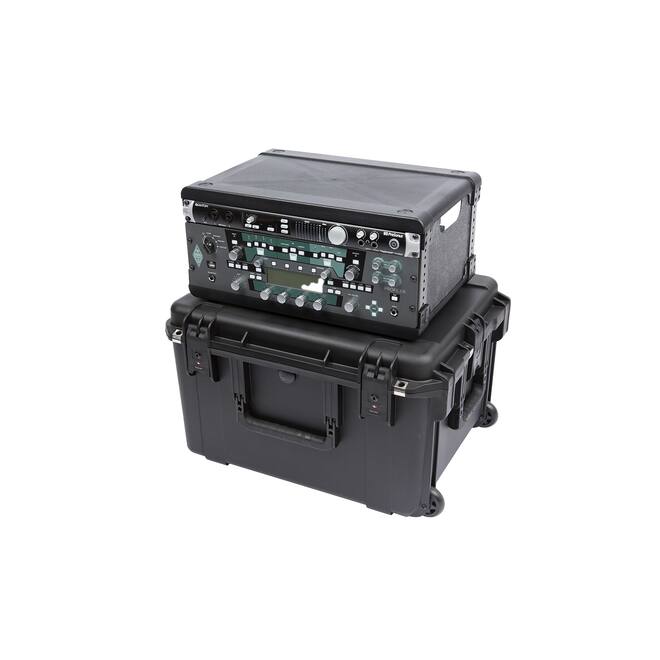 SKB - iSeries 2217-12 - Valise Étanche - Noire - Rack Amovible 4U Profond