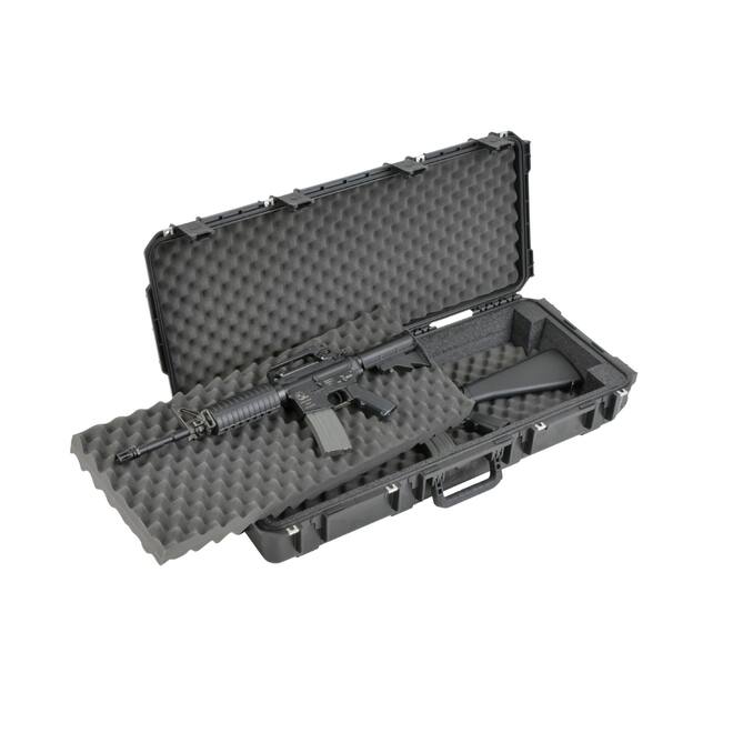 SKB - iSeries 3614-6 - Valise Étanche - Noire - Compartiment Double M4/Fusil Court