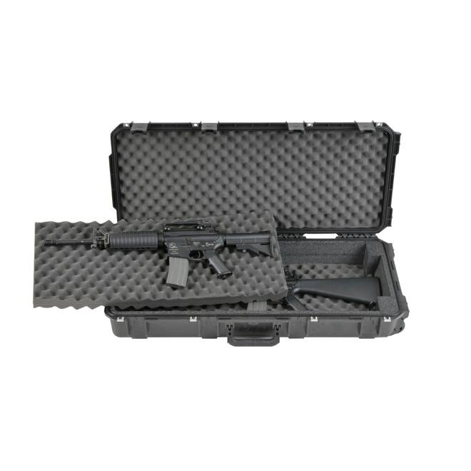 SKB - iSeries 3614-6 - Valise Étanche - Noire - Compartiment Double M4/Fusil Court
