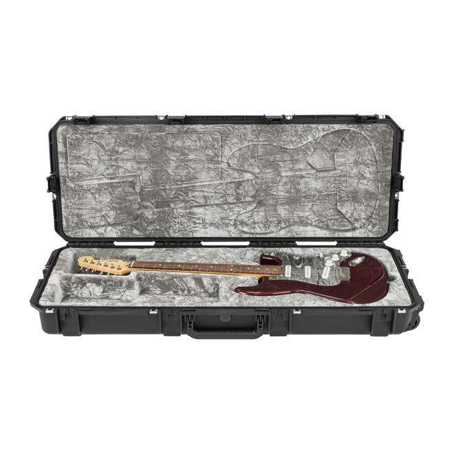 SKB - iSeries 4214-6 - Valise Étanche - Noire - Compartiment Guitare Strat/Tele