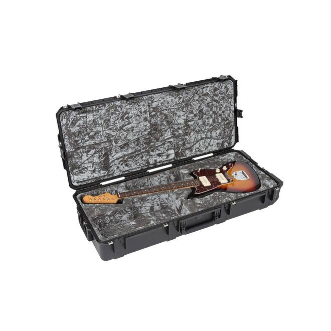 SKB - iSeries 4217-30 - Valise Étanche - Noire - Compartiment Guitare Jaguar/Jazzmaster