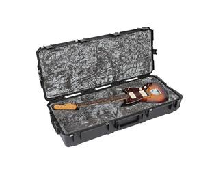 SKB - iSeries 4217-30 - Valise Étanche - Noire - Compartiment Guitare Jaguar/Jazzmaster