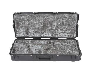 SKB - iSeries 4217-30 - Valise Étanche - Noire - Compartiment Guitare Jaguar/Jazzmaster
