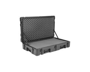 SKB - rSeries 3821-7 - Valise Étanche - Noire - avec Roulettes
