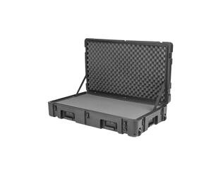 SKB - rSeries 3821-7 - Valise Étanche - Noire - avec Roulettes