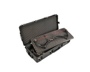 SKB - iSeries 4217-BDB - Valise étanche - Noir - Double compartiment pour arc BowTech et fusil